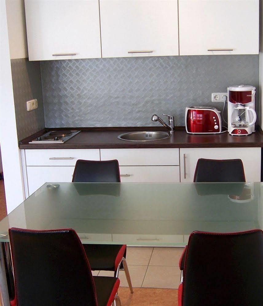 East Park Apartments Baumkirchner Str 18 Мюнхен Экстерьер фото